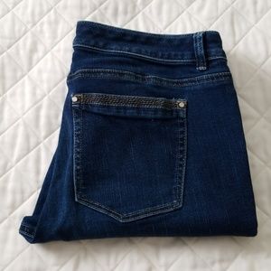 White House Black Market 8R skinny jeans